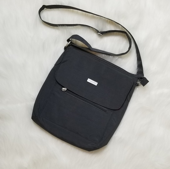 Baggallini Handbags - Baggallini gray crossbody
